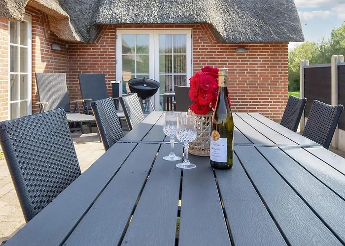 Luxury Retreat With Pool Ulfborg