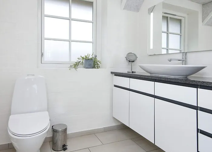 Luxury Retreat With Pool Ulfborg